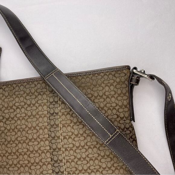 Coach Signature C Jacquard & Suede Bag - Picture 11 of 16
